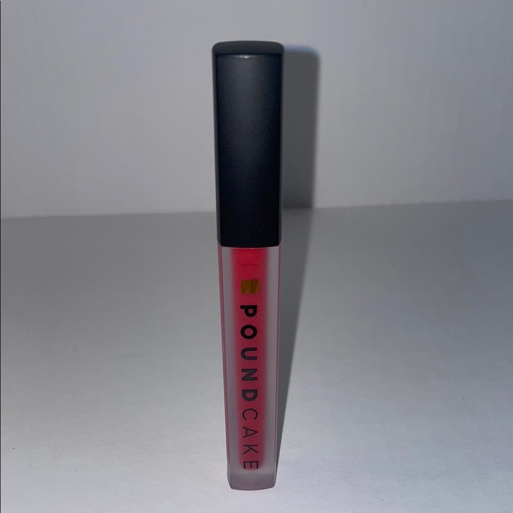 POUND CAKE
 
Cake Batter Liquid Lipstick Red Velvet